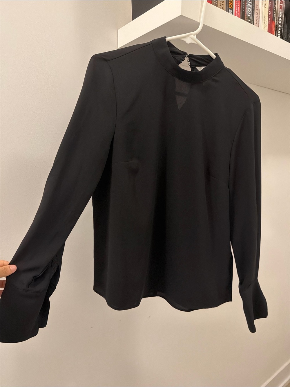 H&M Black Mock-Neck Long-Sleeve Women's Top - Picture 5 of 5